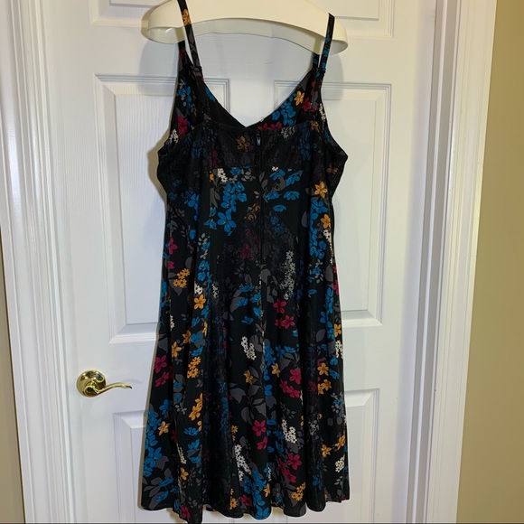 Torrid NWOT Adjustable Straps Black Dress Size 4 X - Picture 4 of 6